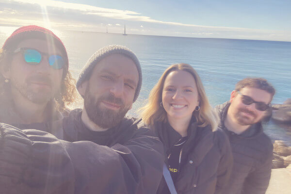  Team Pamyra am Strand in Palma, Mallorca